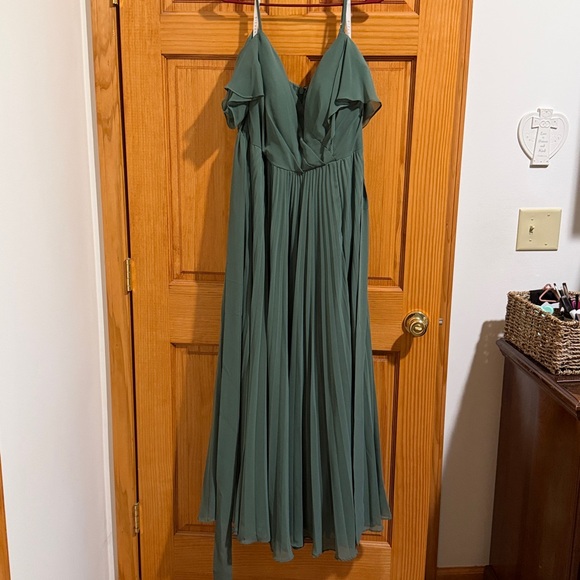 Azazie Dresses & Skirts - Azazie Forest Green Maxi Dress